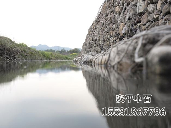 固濱石籠 固濱石籠